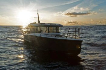 Ozon начал продавать премиальные катера и яхты Ozon начал продавать премиальные катера и яхты