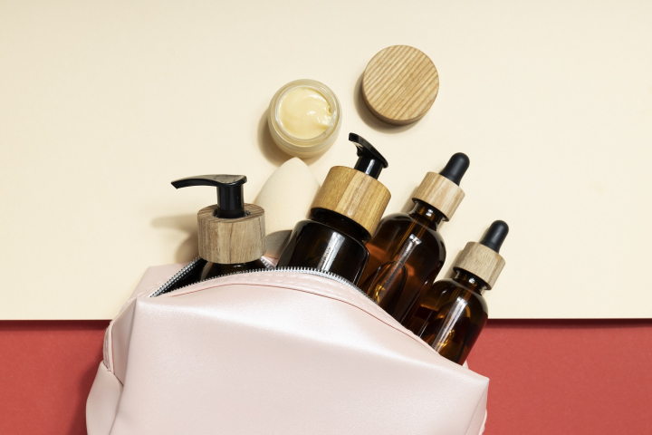 В расходах россиян на товары красоты растет доля уходовой косметики В расходах россиян на товары красоты растет доля уходовой косметики