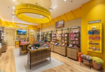 L'Occitane продала бизнес в России с возможностью возвращения L'Occitane продала бизнес в России с возможностью возвращения