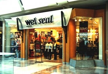 Американская торговая сеть Wet Seal закрывает все свои магазины Американская торговая сеть Wet Seal закрывает все свои магазины