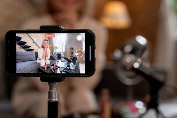 Кейс бренда «Увелка»: как FMCG-компаниям работать с популярными YouTube-каналами Кейс бренда «Увелка»: как FMCG-компаниям работать с популярными YouTube-каналами