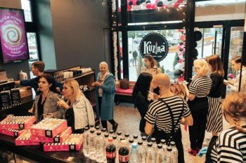 Новосибирская сеть кондитерских Kuzina открыла первое заведение в центре Москвы Новосибирская сеть кондитерских Kuzina открыла первое заведение в центре Москвы