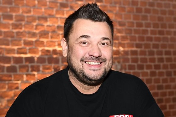 Солист «Руки Вверх» стал совладельцем магазина одежды Nuw Store Солист «Руки Вверх» стал совладельцем магазина одежды Nuw Store