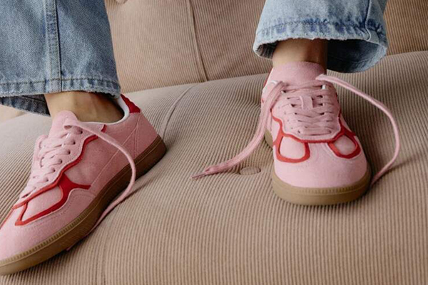 SELA выпустила первую коллекцию женской и мужской обуви (ФОТО) SELA выпустила первую коллекцию женской и мужской обуви (ФОТО)