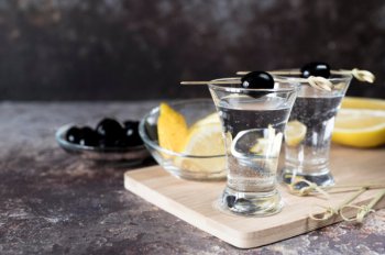 Бренд Nemiroff планируют заменить на Demiroff Бренд Nemiroff планируют заменить на Demiroff