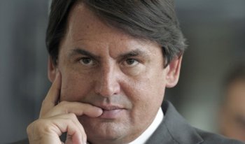 Рустам Тарико договорился о реструктуризации долга Roust Рустам Тарико договорился о реструктуризации долга Roust