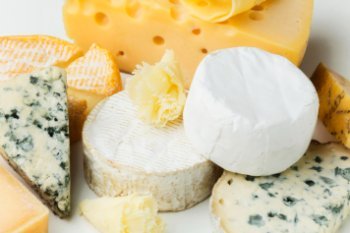 Hochland планирует выкупить бренд сыра «Сиртаки» Hochland планирует выкупить бренд сыра «Сиртаки»