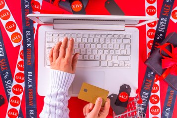 Распродажи на маркетплейсах: как к ним подготовиться, а кому от них отказаться Распродажи на маркетплейсах: как к ним подготовиться, а кому от них отказаться
