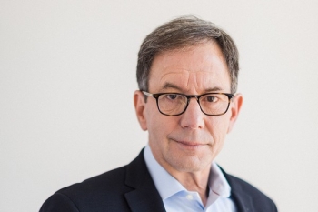 В ММЦ «Планета КВН» завершился цикл лекций американского психиатра Марка Гоулстона В ММЦ «Планета КВН» завершился цикл лекций американского психиатра Марка Гоулстона