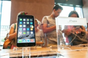 Рассмотрение дела о координации цен на iPhone 6s перенесено на 2017 год Рассмотрение дела о координации цен на iPhone 6s перенесено на 2017 год