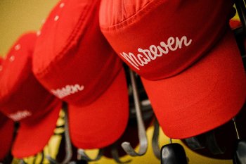 Капучино и карамельный сироп: почему производитель «Роллтона» решил выйти в категорию кофейных напитков Капучино и карамельный сироп: почему производитель «Роллтона» решил выйти в категорию кофейных напитков