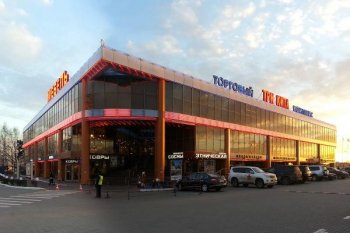 Бывшему владельцу ТЦ «Три Кита» предъявили обвинение в самоуправстве Бывшему владельцу ТЦ «Три Кита» предъявили обвинение в самоуправстве