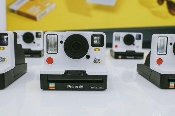 В Голландии стартовали продажи обновленного Polaroid В Голландии стартовали продажи обновленного Polaroid