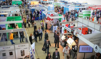 ECOM Expo'17: Андрей Хромов вновь победил в главной гонке ecommerce ECOM Expo'17: Андрей Хромов вновь победил в главной гонке ecommerce
