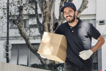 Необходимость в доставщиках в России возросла почти на 30% Необходимость в доставщиках в России возросла почти на 30%