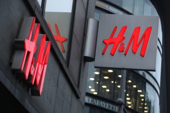 H&M займется сбором и сортировкой б/у одежды H&M займется сбором и сортировкой б/у одежды