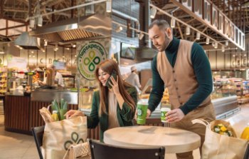 «Перекрёсток» назвал средний вес продуктовых пакетов женщин «Перекрёсток» назвал средний вес продуктовых пакетов женщин