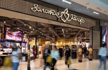 «Золотое Яблоко» представило редизайн в золотом цвете (ФОТО) «Золотое Яблоко» представило редизайн в золотом цвете (ФОТО)