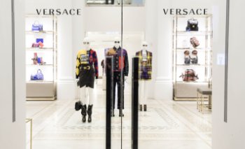 Versace назначил нового креативного директора Versace назначил нового креативного директора
