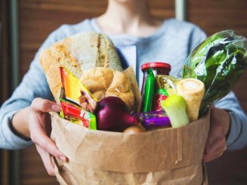 «Скоро половина страны будет заказывать, а половина – доставлять»: на WorldFood Moscow 2021 эксперты обсудили проблемы доставки продуктов «Скоро половина страны будет заказывать, а половина – доставлять»: на WorldFood Moscow 2021 эксперты обсудили проблемы доставки продуктов