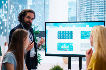 От тренингов к цифровым тренерам: как ИИ меняет процесс обучения менеджеров по продажам От тренингов к цифровым тренерам: как ИИ меняет процесс обучения менеджеров по продажам