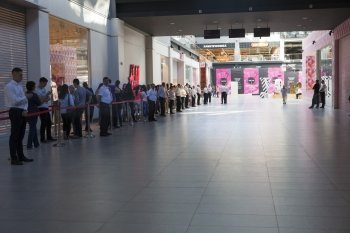 В ТК "Гудок" открылся ювелирный магазин "Алмаз-Холдинг" В ТК "Гудок" открылся ювелирный магазин "Алмаз-Холдинг"