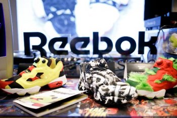 Adidas завершил сделку по продаже бренда Reebok Adidas завершил сделку по продаже бренда Reebok