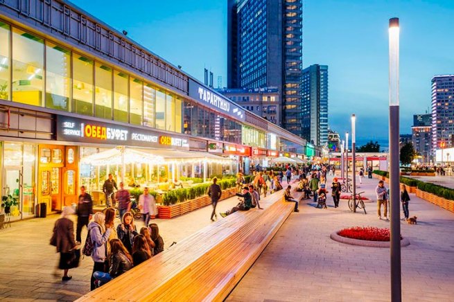 Стрит-ритейл во II квартале 2022: в лидерах небольшие форматы с акцентом на каждодневный спрос Стрит-ритейл во II квартале 2022: в лидерах небольшие форматы с акцентом на каждодневный спрос