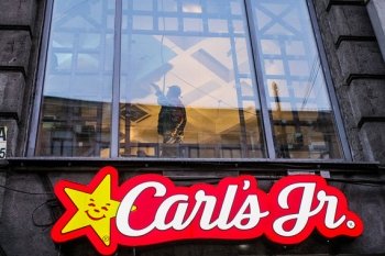 Новый франчайзи Carl’s Jr. в Петербурге перекупило все оборудование у своего предшественника Новый франчайзи Carl’s Jr. в Петербурге перекупило все оборудование у своего предшественника
