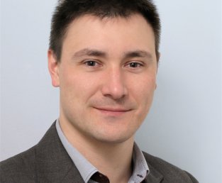 Алексей Кузьмин: «Бизнес в России воспринимает технологии indoor как вишенку на торте» Алексей Кузьмин: «Бизнес в России воспринимает технологии indoor как вишенку на торте»