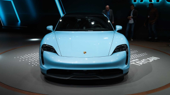 Роспотребнадзор помог покупателю Porshe Taycan отсудить 22 млн рублей Роспотребнадзор помог покупателю Porshe Taycan отсудить 22 млн рублей