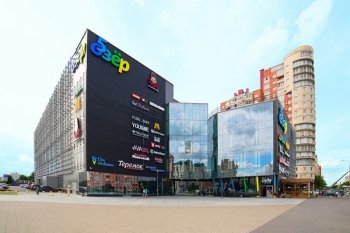 Familia откроет свой двухсотый магазин в ТРК «5 Озёр» в Петербурге Familia откроет свой двухсотый магазин в ТРК «5 Озёр» в Петербурге