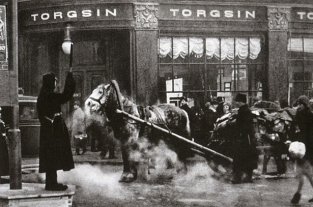 Торгсин: погоня за валютой в советской Москве Торгсин: погоня за валютой в советской Москве