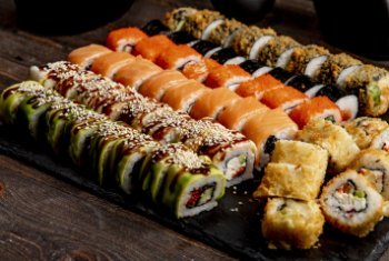 Мужчины стали чаще заказывать суши и роллы Мужчины стали чаще заказывать суши и роллы