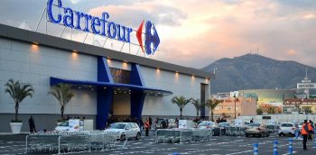 Ритейлеры Couche-Tard и Carrefour отказались от слияния Ритейлеры Couche-Tard и Carrefour отказались от слияния