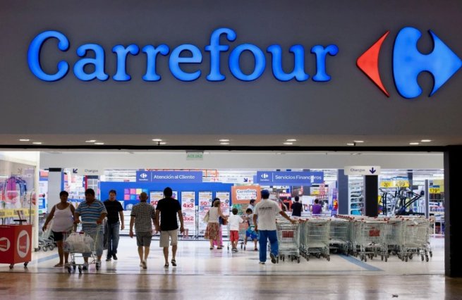 Carrefour запускает новую концепцию магазинов у дома на станциях метро Carrefour запускает новую концепцию магазинов у дома на станциях метро