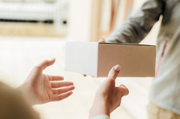 Так брать «курьеров на час» или нет? Риски и выгоды для магазина Так брать «курьеров на час» или нет? Риски и выгоды для магазина