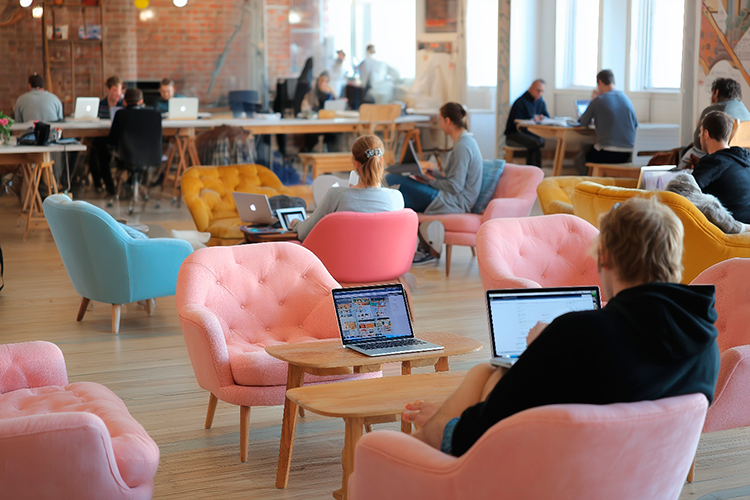 Цифровые кочевники: поколение X против поколения Z. Конкуренция или коллаборация? Цифровые кочевники: поколение X против поколения Z. Конкуренция или коллаборация?