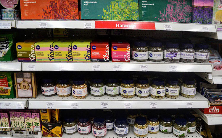 Как компания по производству травяных напитков попала на полки магазина товаров для хобби Как компания по производству травяных напитков попала на полки магазина товаров для хобби