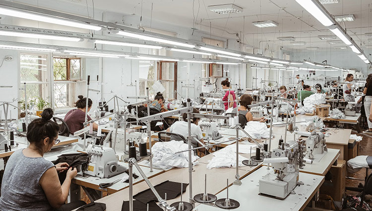 Семён Пименов, NOUN: «Не надо идти в fast fashion! Здесь очень сложно» Семён Пименов, NOUN: «Не надо идти в fast fashion! Здесь очень сложно»