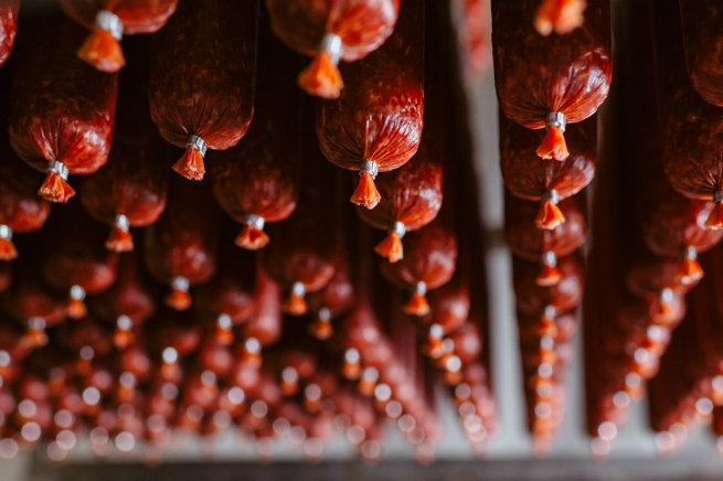 Группа «Черкизово» начала выпуск длинных колбас под нарезку Группа «Черкизово» начала выпуск длинных колбас под нарезку