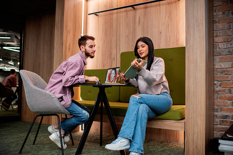 Цифровые кочевники: поколение X против поколения Z. Конкуренция или коллаборация? Цифровые кочевники: поколение X против поколения Z. Конкуренция или коллаборация?