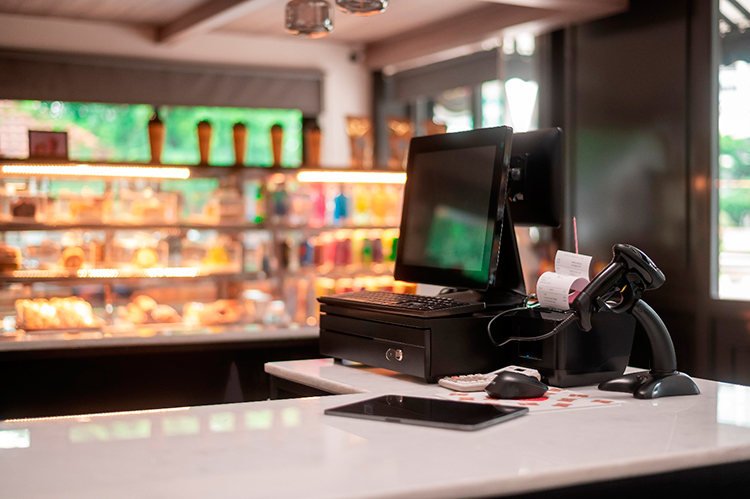 Штрафы за нарушения с онлайн-кассами: удар по малому бизнесу или давно назревшая мера? Штрафы за нарушения с онлайн-кассами: удар по малому бизнесу или давно назревшая мера?