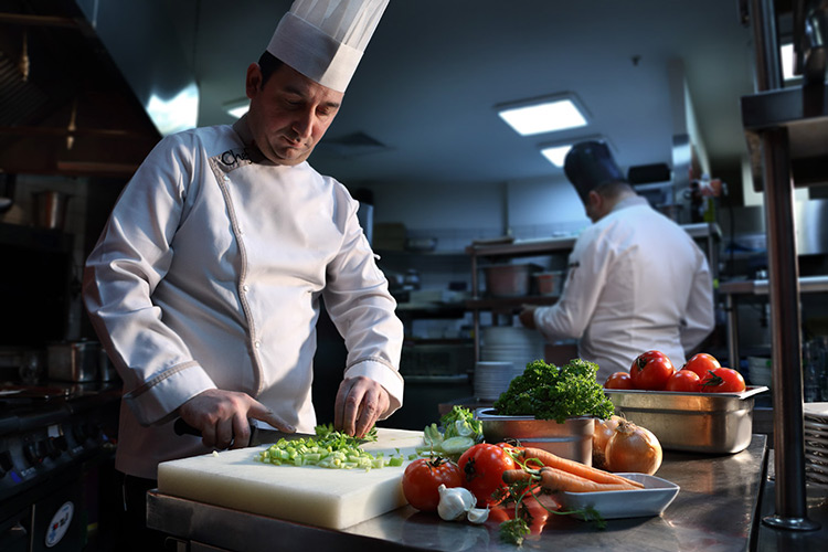 Новая русская кухня: как рестораны перестраивают бизнес-процессы и развивают локальную гастрономию Новая русская кухня: как рестораны перестраивают бизнес-процессы и развивают локальную гастрономию