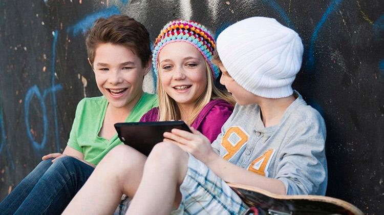 Поколение «Альфа»: в чем состоят особенности будущих «Повелителей мира»? Поколение «Альфа»: в чем состоят особенности будущих «Повелителей мира»?