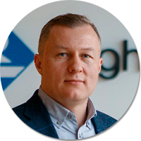 Михаил Зубакин QR-код против банковских карт: чем выгоднее расплачиваться на кассе сегодня и какие изменения нас ждут в будущем?