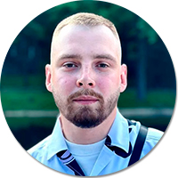 Алексей Жданов CRM и управление коммуникацией с покупателями для среднего и крупного бизнеса
