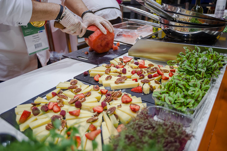 Александр Ежов, WorldFood Moscow: «В этом году мы ожидаем рекордное количество иностранных производителей со всех континентов» Александр Ежов, WorldFood Moscow: «В этом году мы ожидаем рекордное количество иностранных производителей со всех континентов»