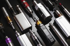 Продавцы вейпов попросили не запрещать использование ароматизаторов в электронных сигаретах