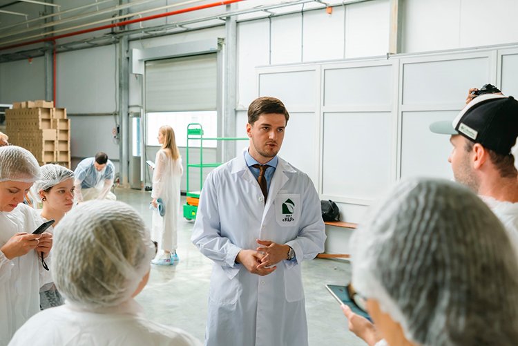 Партнерство «Пятёрочки» и ТК «Кедр» в производстве томатов: в чем выгода для обеих сторон Партнерство «Пятёрочки» и ТК «Кедр» в производстве томатов: в чем выгода для обеих сторон